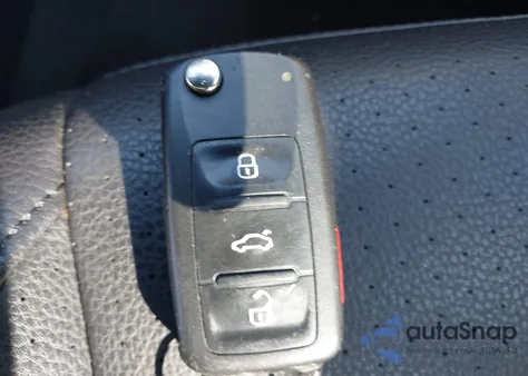 2013 Volkswagen Jetta Sportwagen 2.0L Tdi z USA, uszkodzony, nr VIN 3VWPL7AJ4DM613955